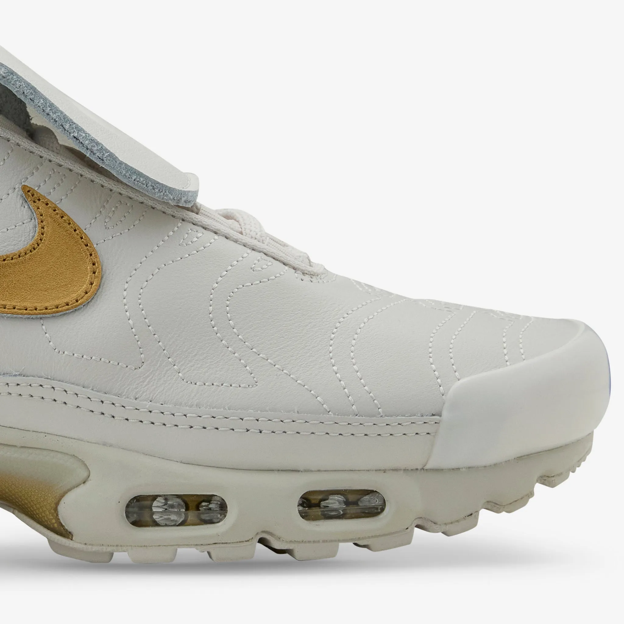 Air Max Plus TNPO Phantom | Metallic Gold