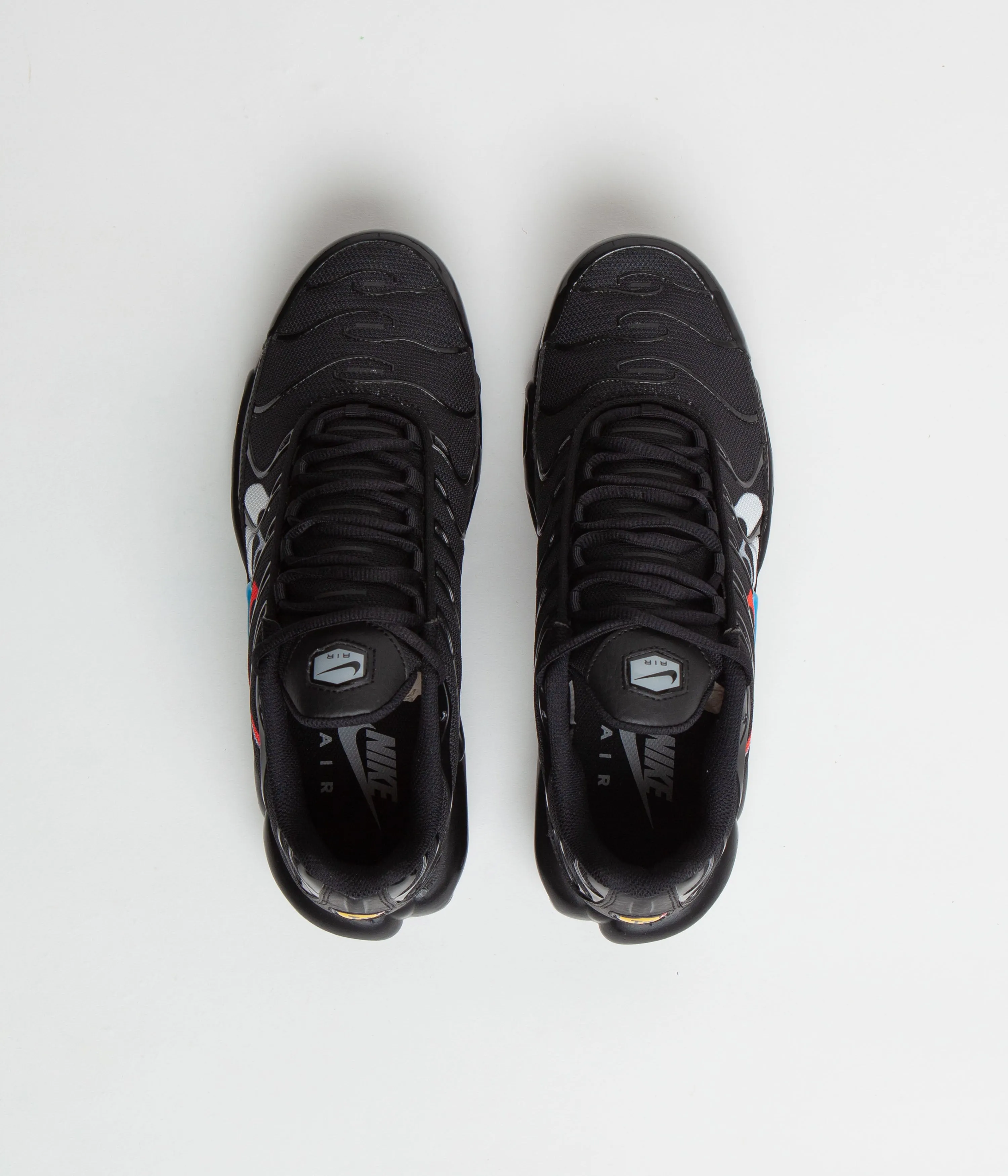 Nike Air Max Plus Shoes - Black / White - Blue Lightning - Bright Crimson