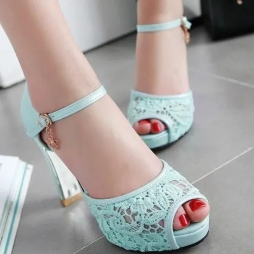 Women lace flower peep toe side hollow buckle strap chunky heels